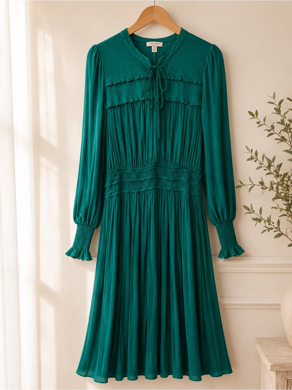 Emerald Green Long-Sleeve Maxi Dress